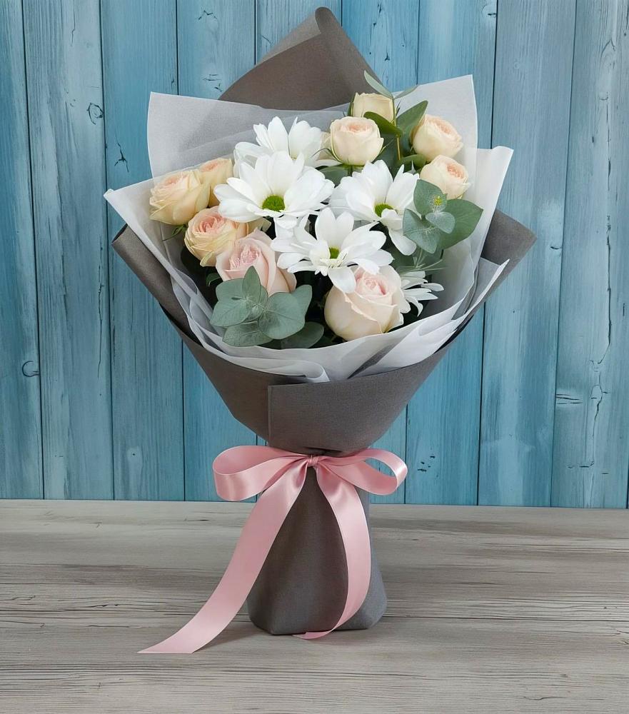 Букет цветов из: Хризантемы и Розы в Суне