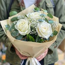 Букет цветов из:  Розы в Суне
