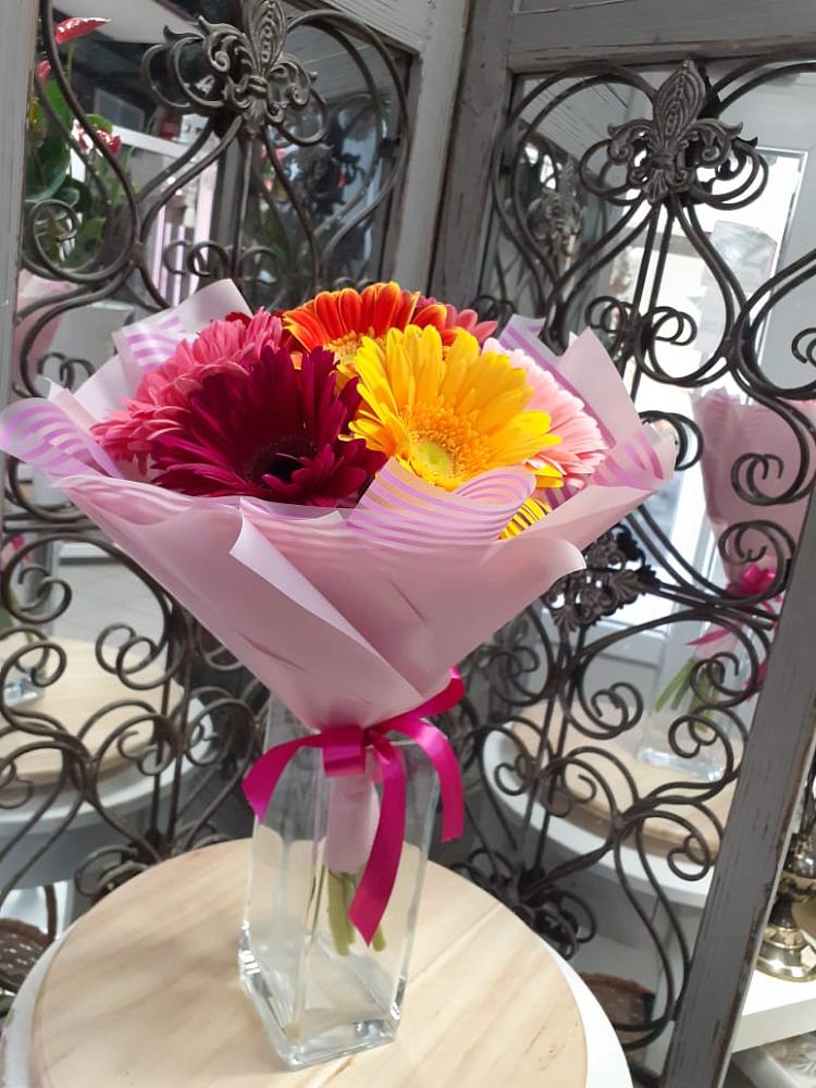 Букет цветов из: Герберы в Суне